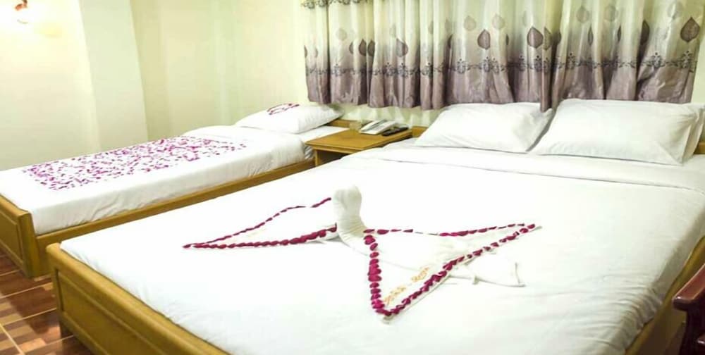 Фото Shwe Thit Pin