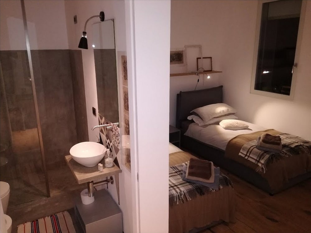 Фото VIA Dei Dori 2 B&b