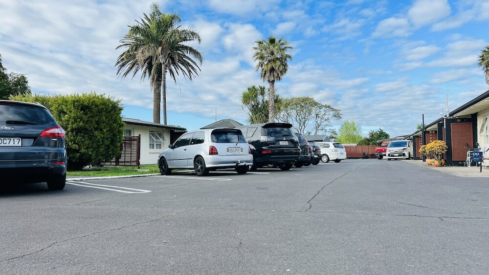 Фото 18th Avenue Thermal Motel