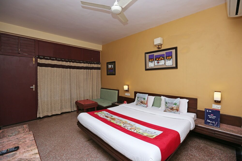 Фото Oyo 8600 Hotel Deepali Executive