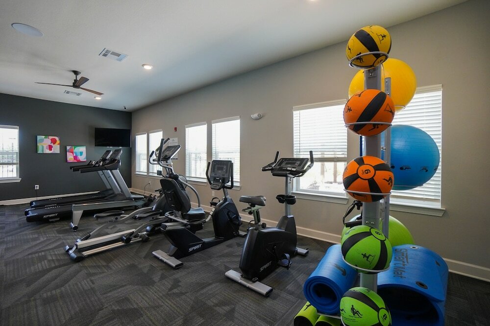 Фото Barsala At Aurora Apartments