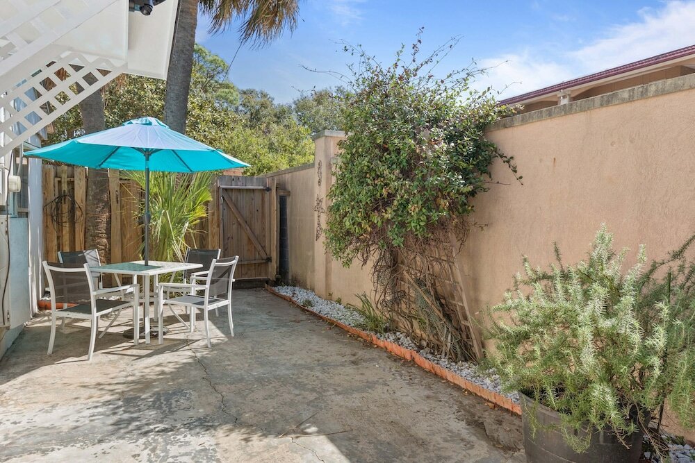 Фото Daiquiris For Breakfast