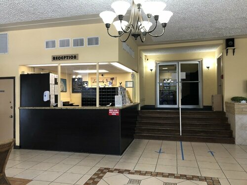 Гостиница Lombardy Inn в Майами-Бич