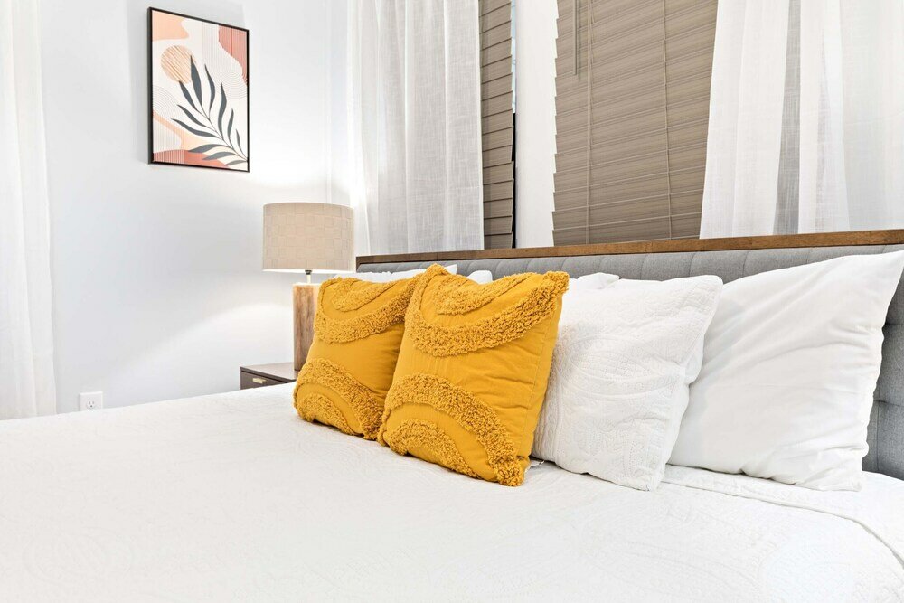 Фото Ebb and Flow Apartment House