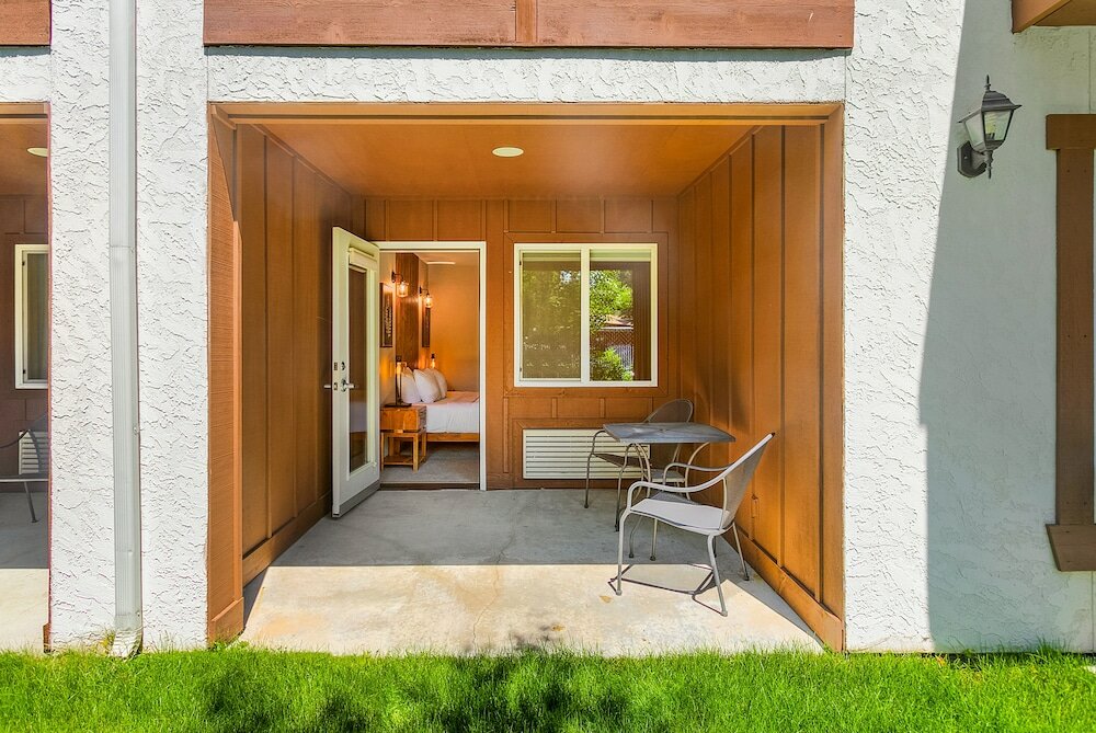 Фото Dasha's Snowboard Track - Icicle Village