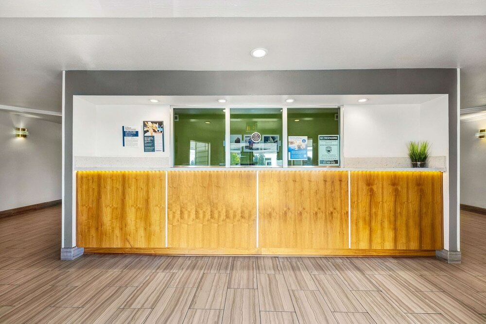 Фото Studio 6 Portland, Or