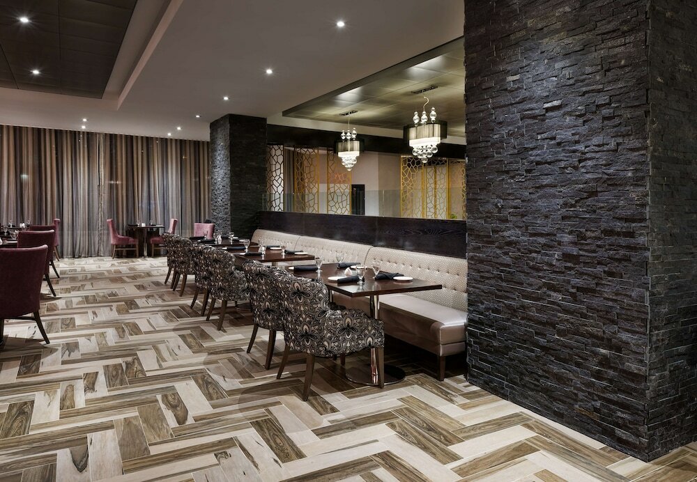 Фото DoubleTree by Hilton Hotel Orlando East - Ucf Area