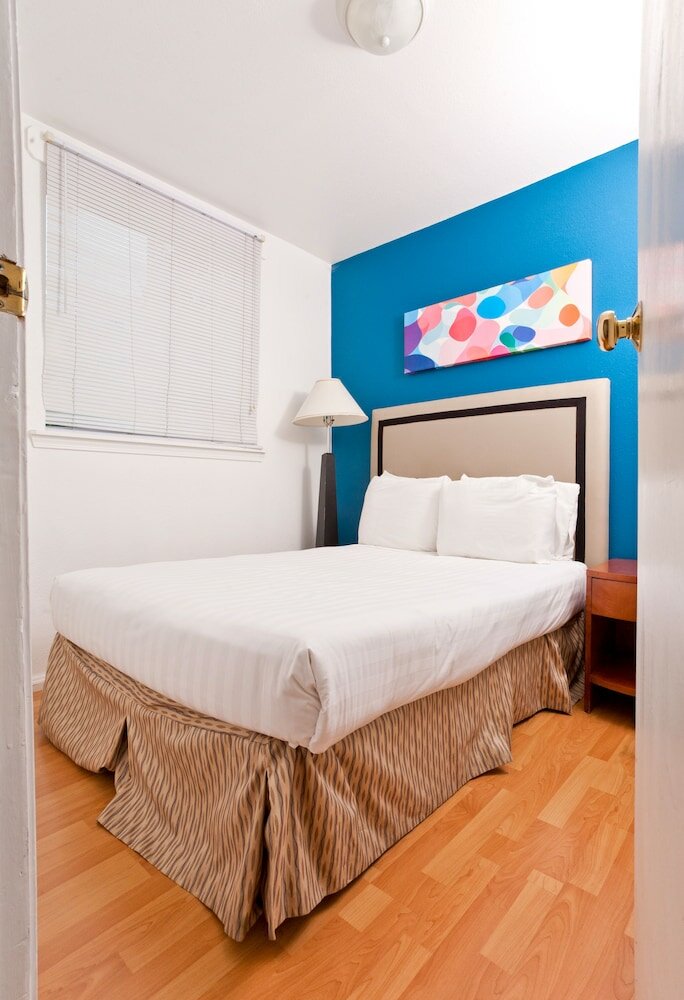 Фото Alpine Inn And Suites