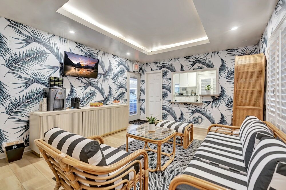 Фото Santa Monica Hotel