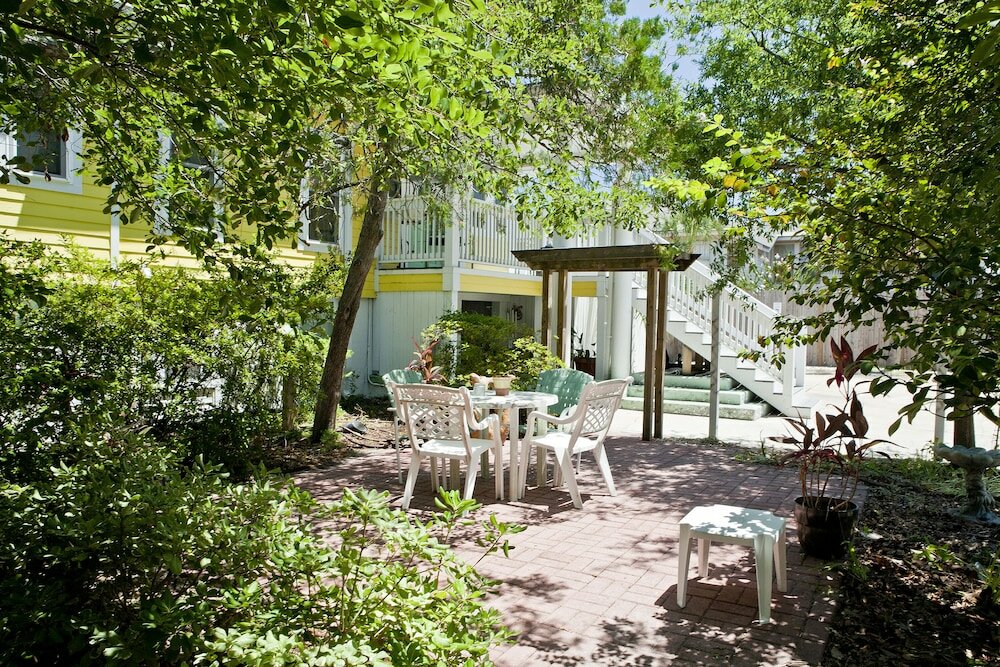 Фото DeSoto Beach Gardens