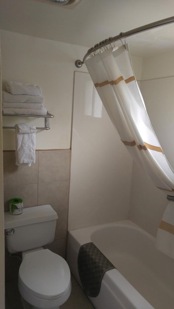 Фото American Regency Inn