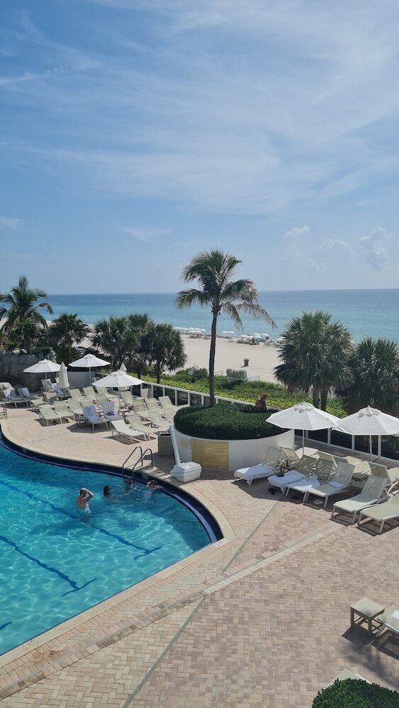 Фото Trump International Beach Resort Miami
