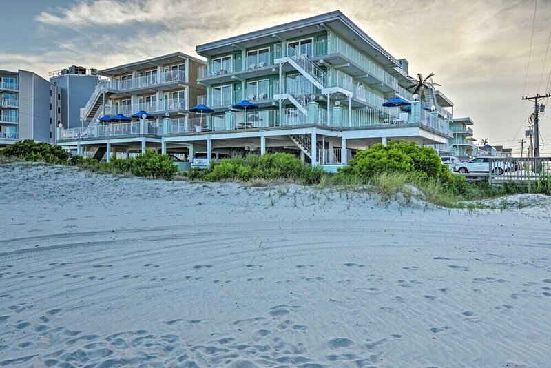 Апартаменты Wildwood Crest Beachfront Home w Shared Pool!