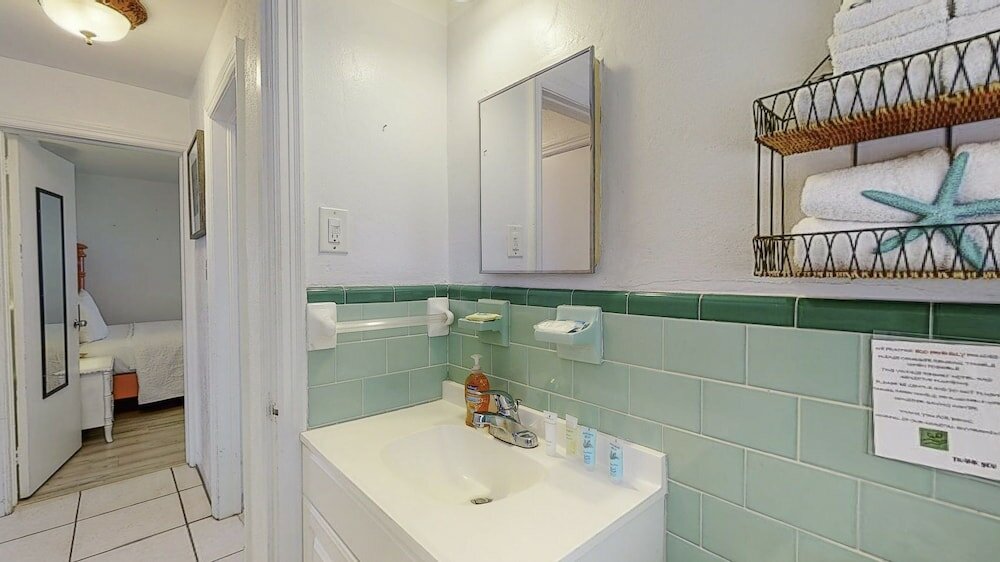 Фото Two Mermaids Resort