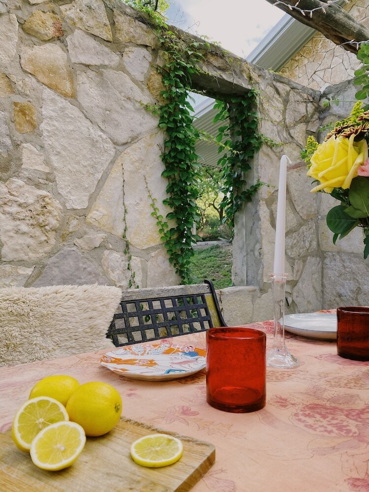 Фото The Springs Retreat