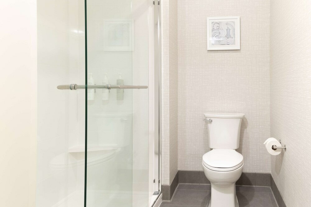 Фото Hampton Inn & Suites Santa Rosa Sonoma Wine Country