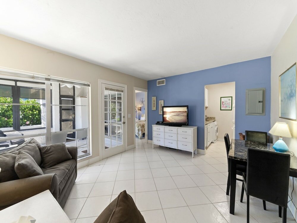 Фото Madeira Beach Yacht Club