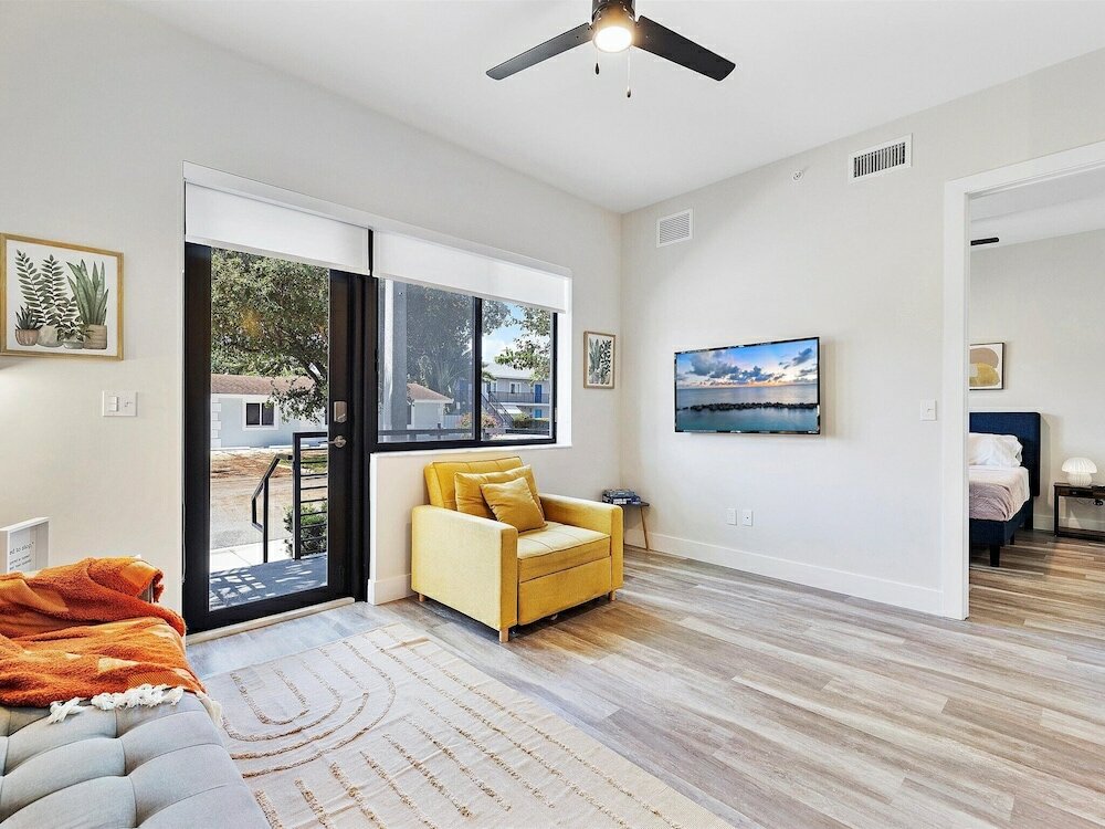 Фото Sunny Vibes West Palm Beach