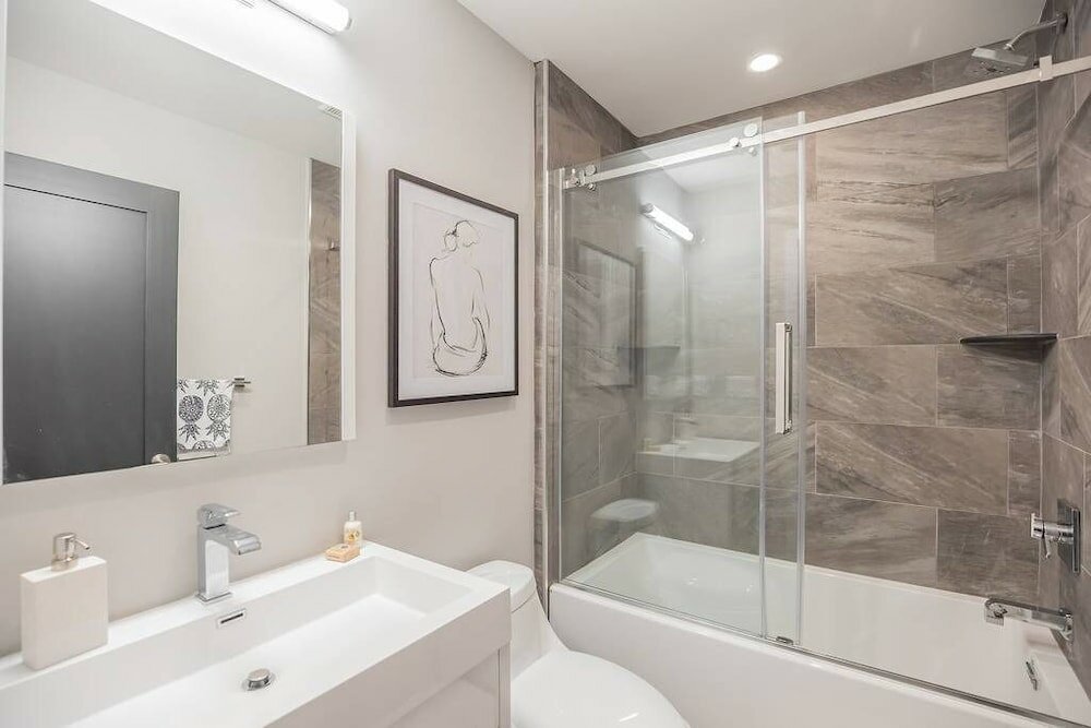 Фото 755 Capitol - B