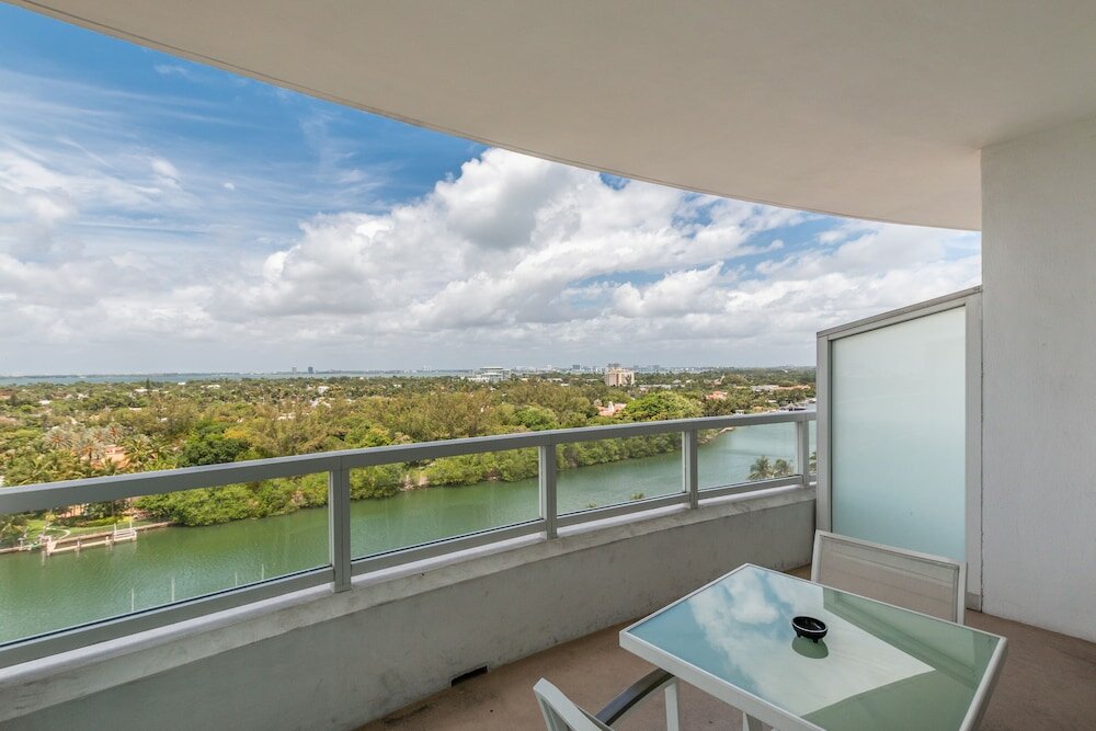 Фото Fontainebleau Miami Beach Private Luxury Suites