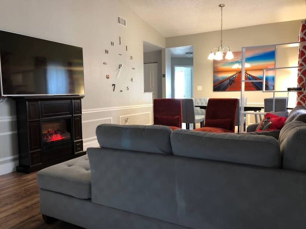 Фото 6150 Sandcrest · New! Walk to Universal. Sleep 9. Near Disney