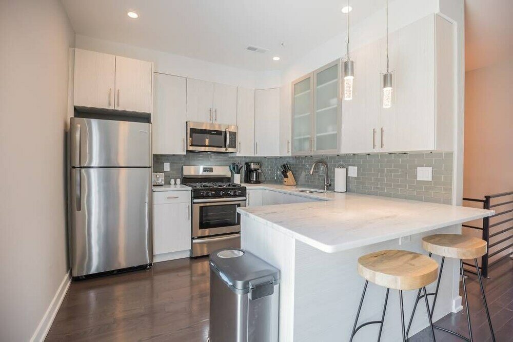 Фото 755 Capitol - B