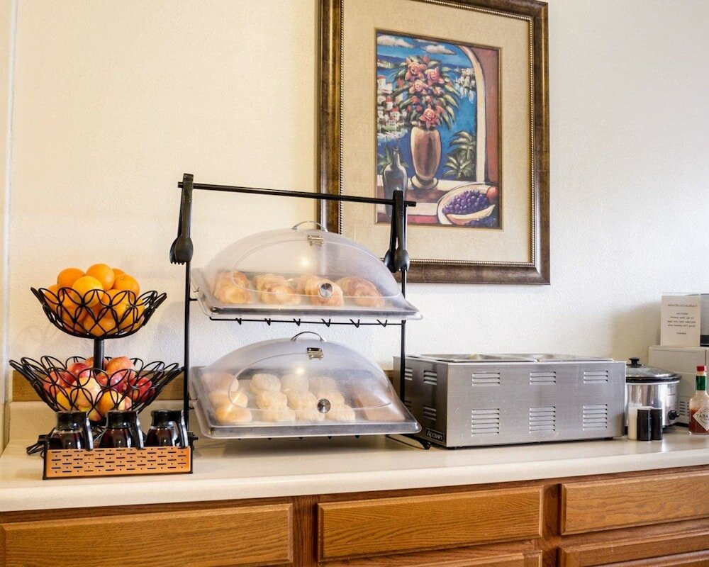 Фото Meadow Acres Inn