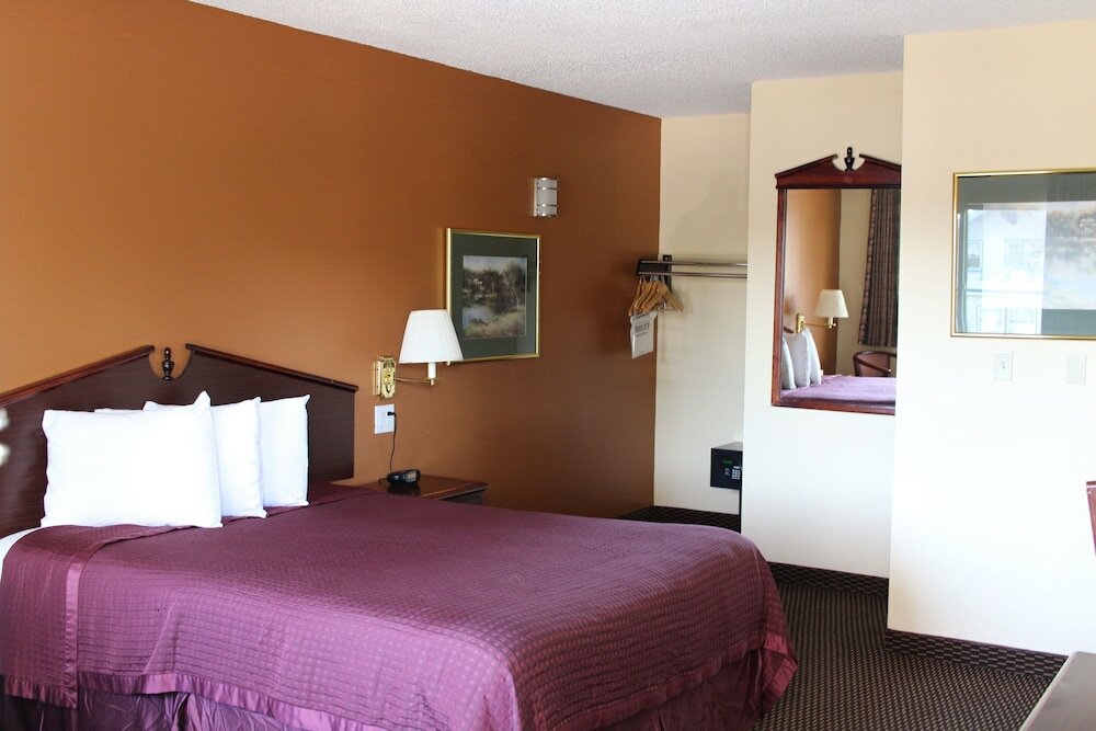 Фото Knights Inn Salem, Or