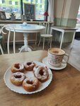 Кофе Пончики (Georgievskiy Avenue, 33Ак2) ، مقهى