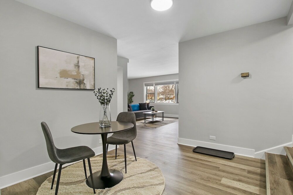 Фото Fascinating 1br Apartment in Skokie