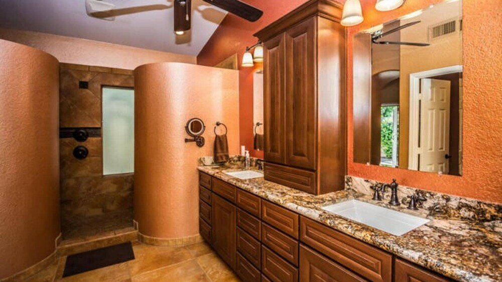 Фото Luxury Scottsdale Home W/pool and Hot Tub!
