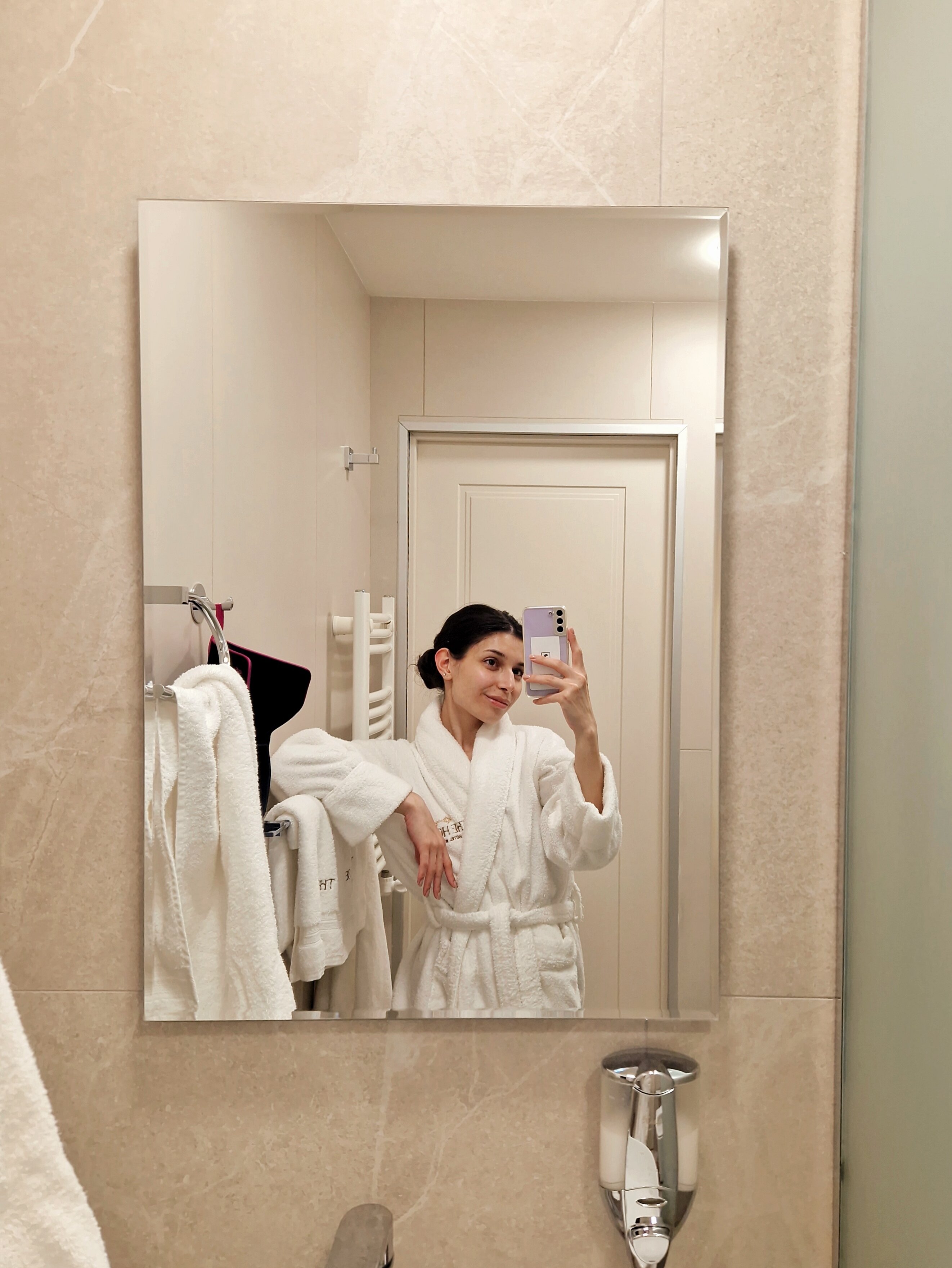 Фото The House Hotel