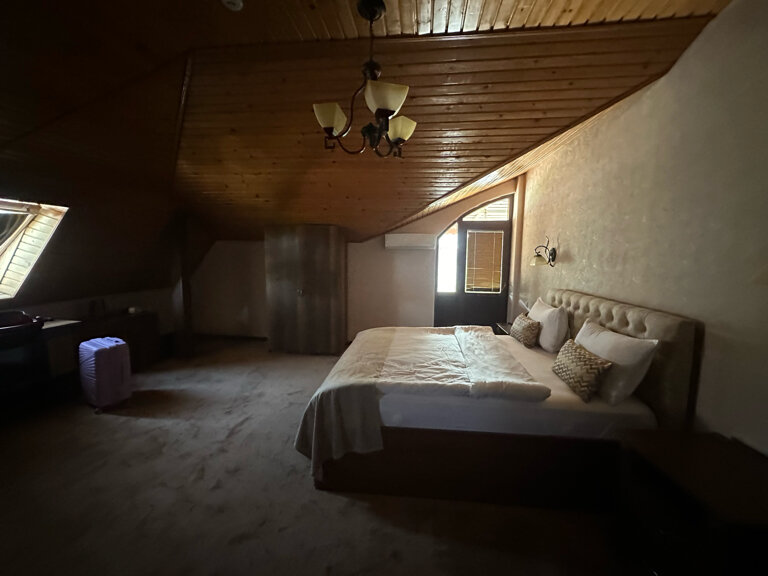 Фото Imperial House