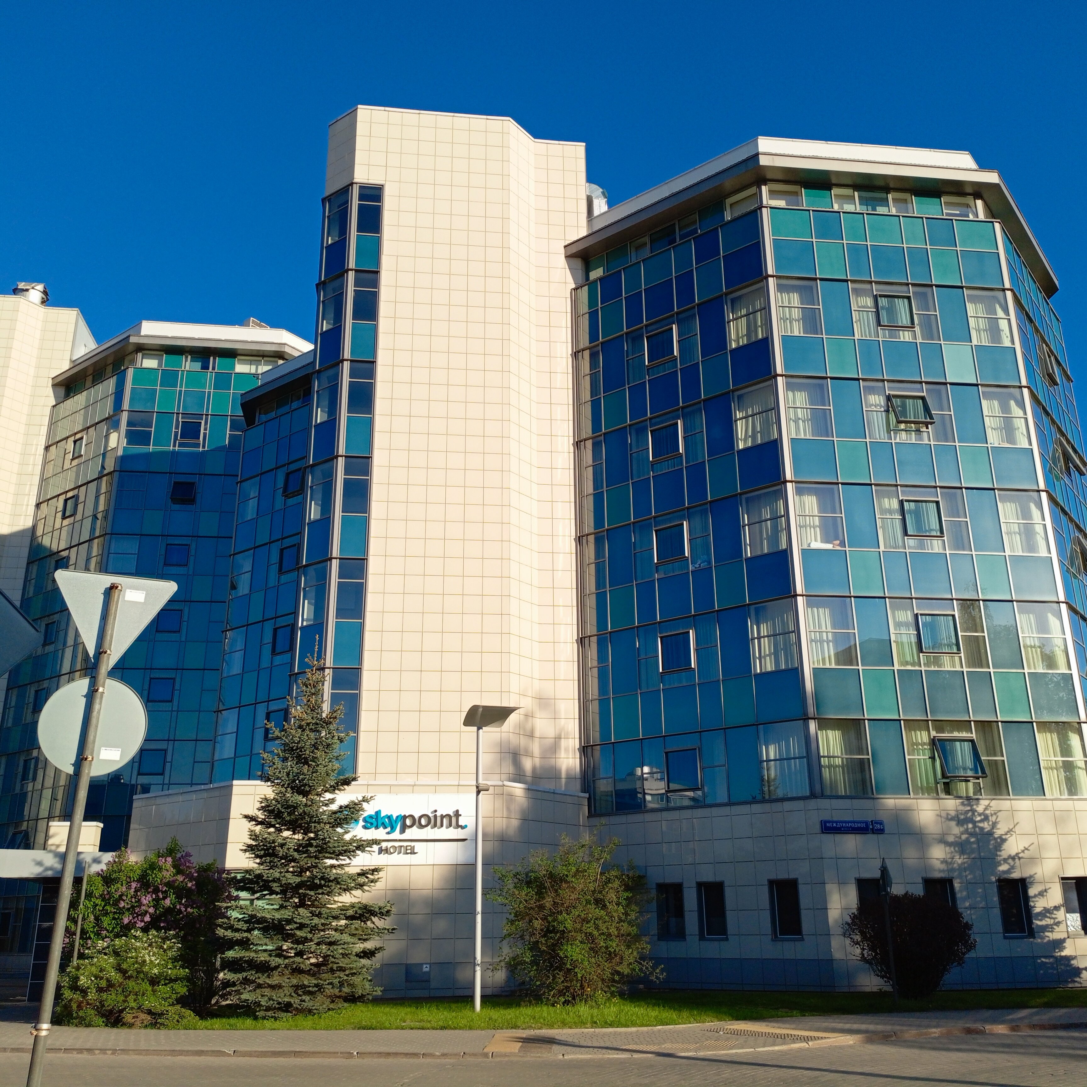 Фото Skypoint Hotel