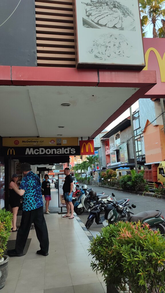 Fast food McDonald's, Kuta, photo