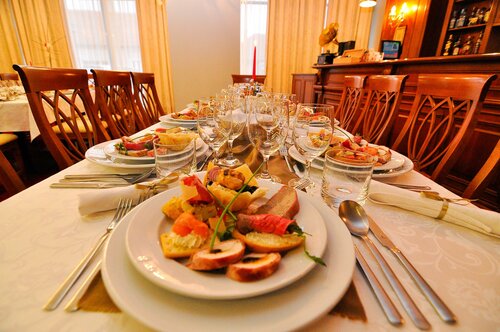 Гостиница Hotel Maxim в Орадя