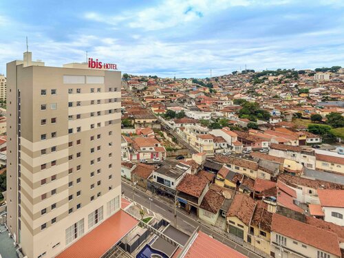 Гостиница Ibis Jacarei в Жакареи
