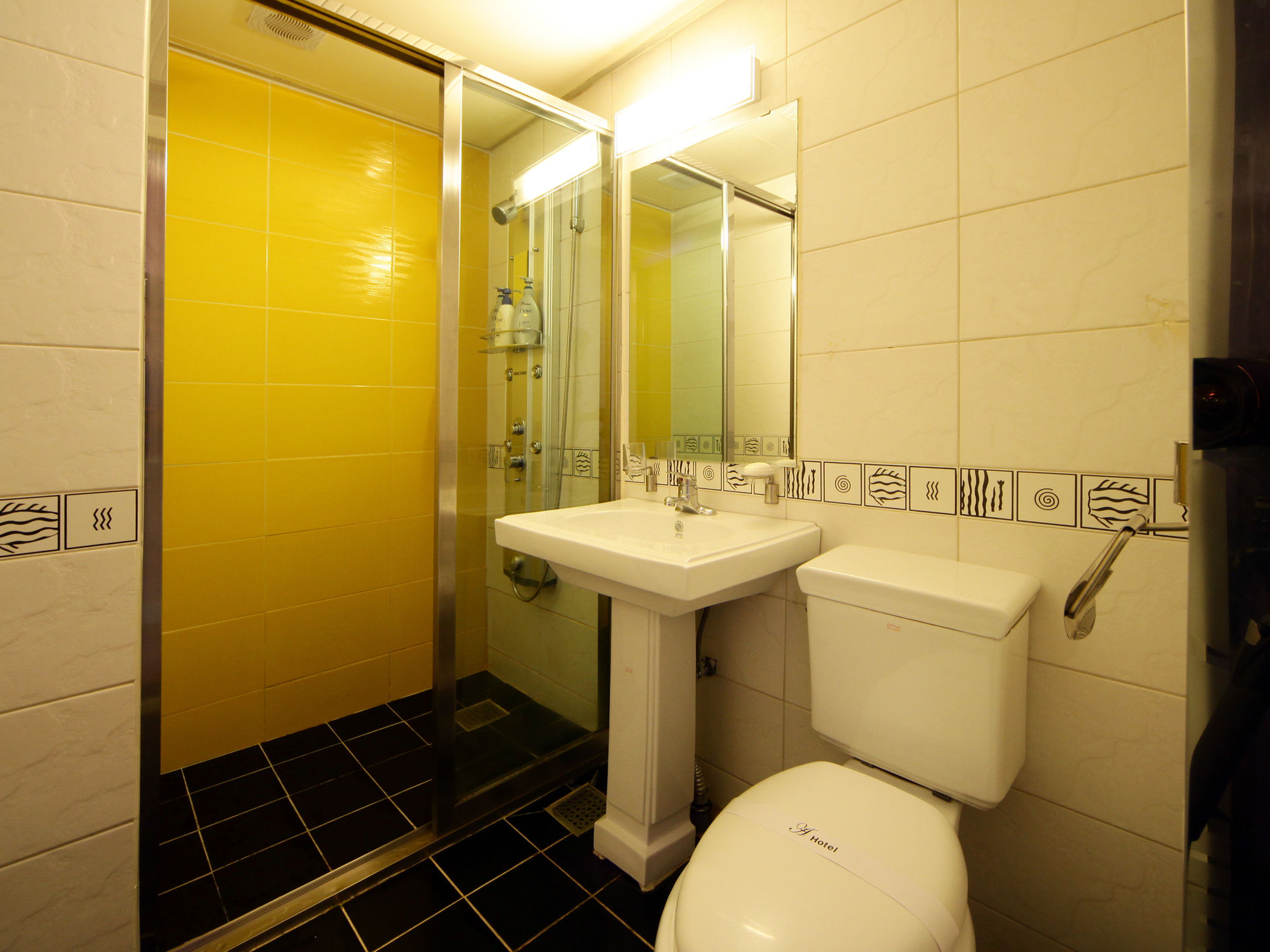 Фото A Hotel Iksan