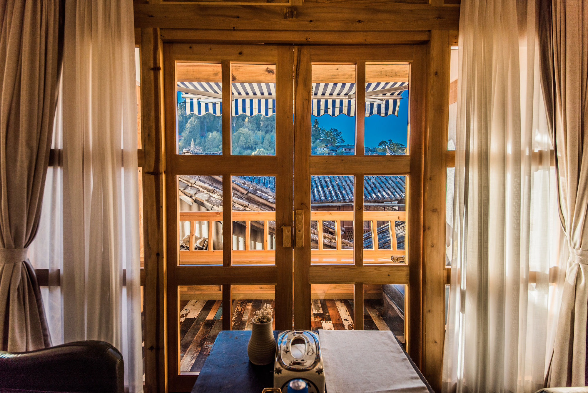 Фото Sanshengwuer Zeyun Inns