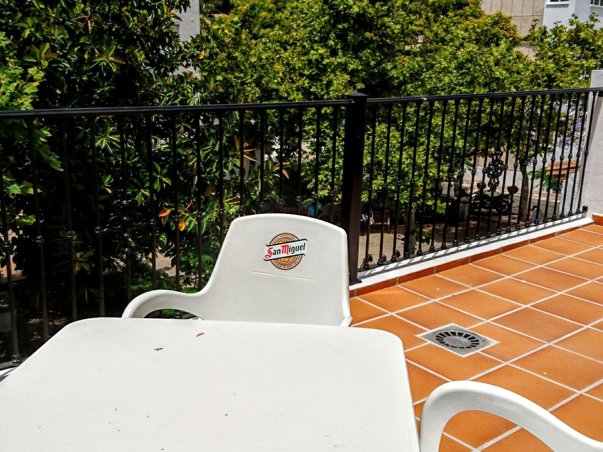 Фото Hostal Apartamentos el Gallo