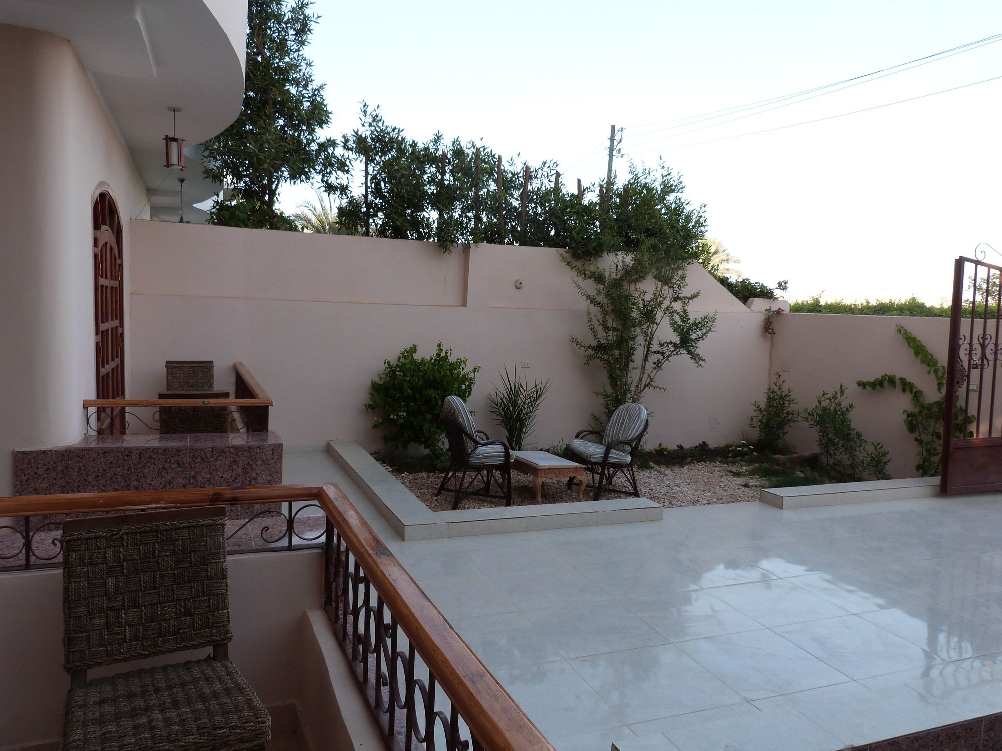Фото Luxor Plaza House