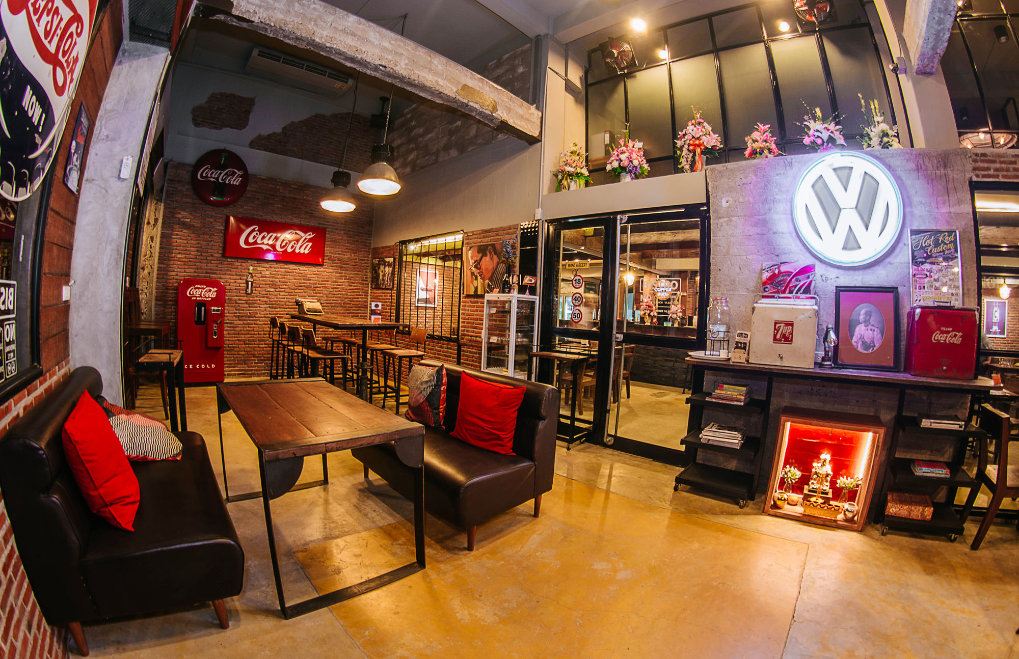 Фото The 8 Factory Hostel Phitsanulok