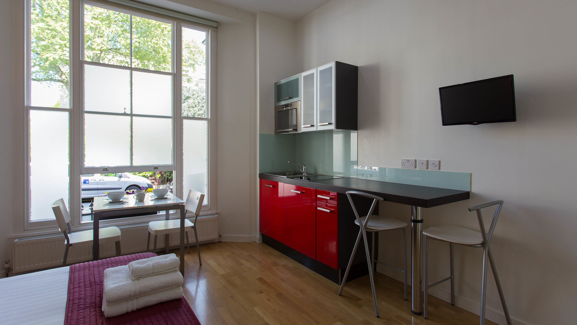 Фото Princes Square Serviced Apartments