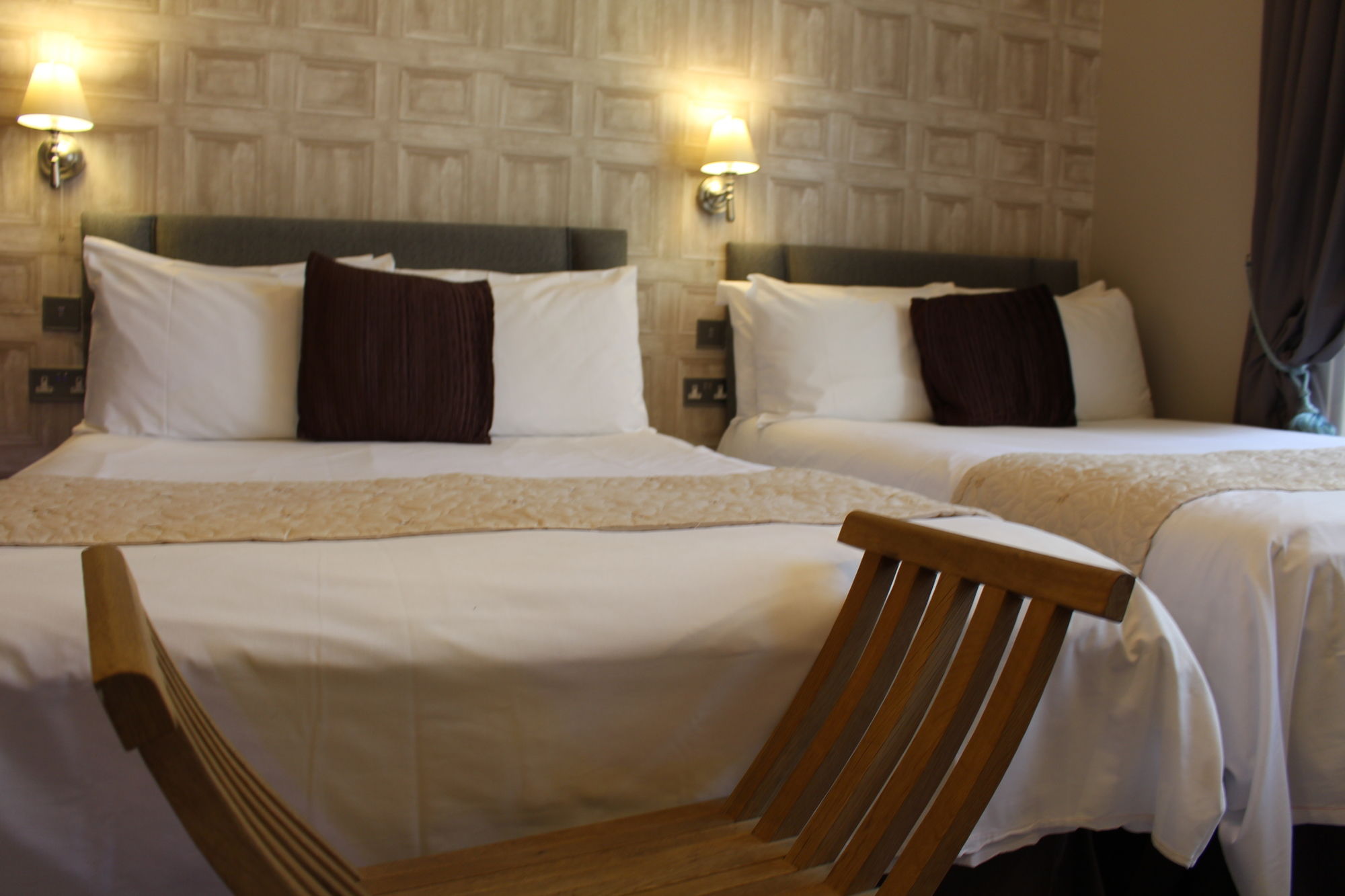 Фото Arosfa Hotel London by Compass Hospitality