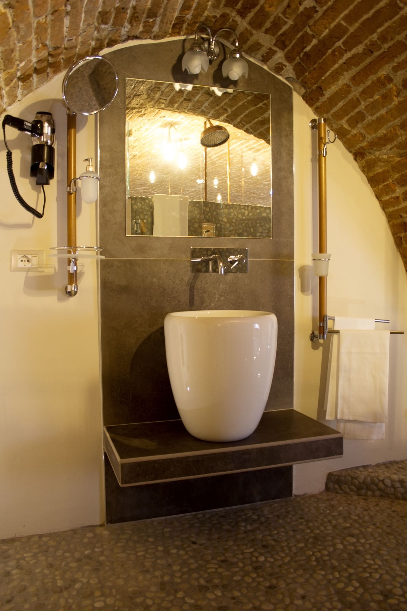 Фото № 4u Guest House