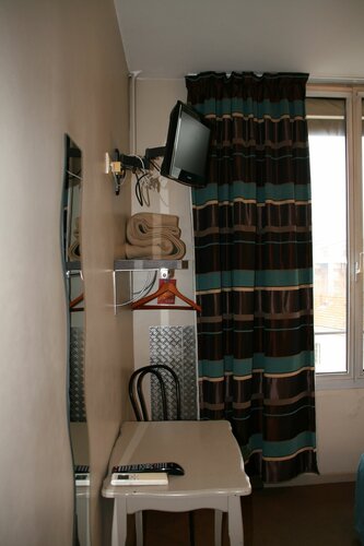 Гостиница Hotel Le Prado de St Raph во Фрежюсе