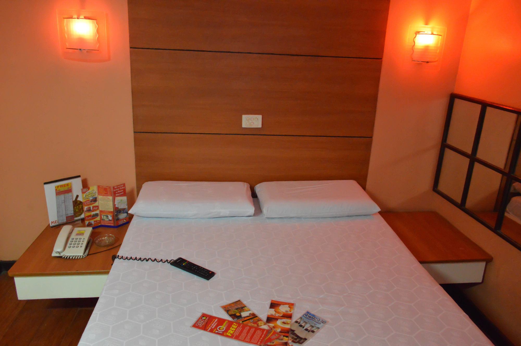 Фото Hotel Sogo Avenida