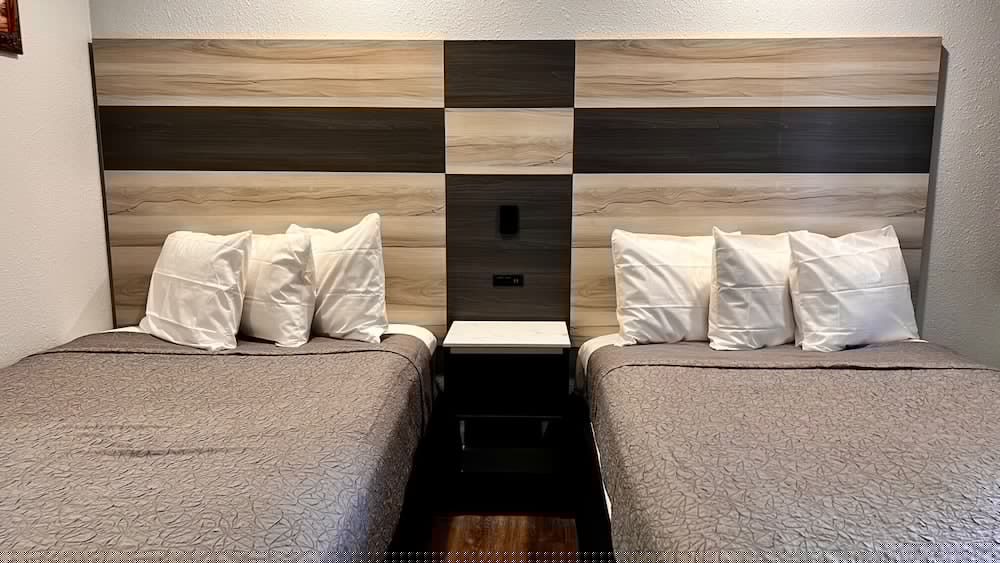 Фото Bay Breeze Inn