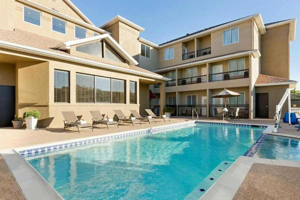 Hotel Country Inn & Suites by Radisson, Fort Worth, photo