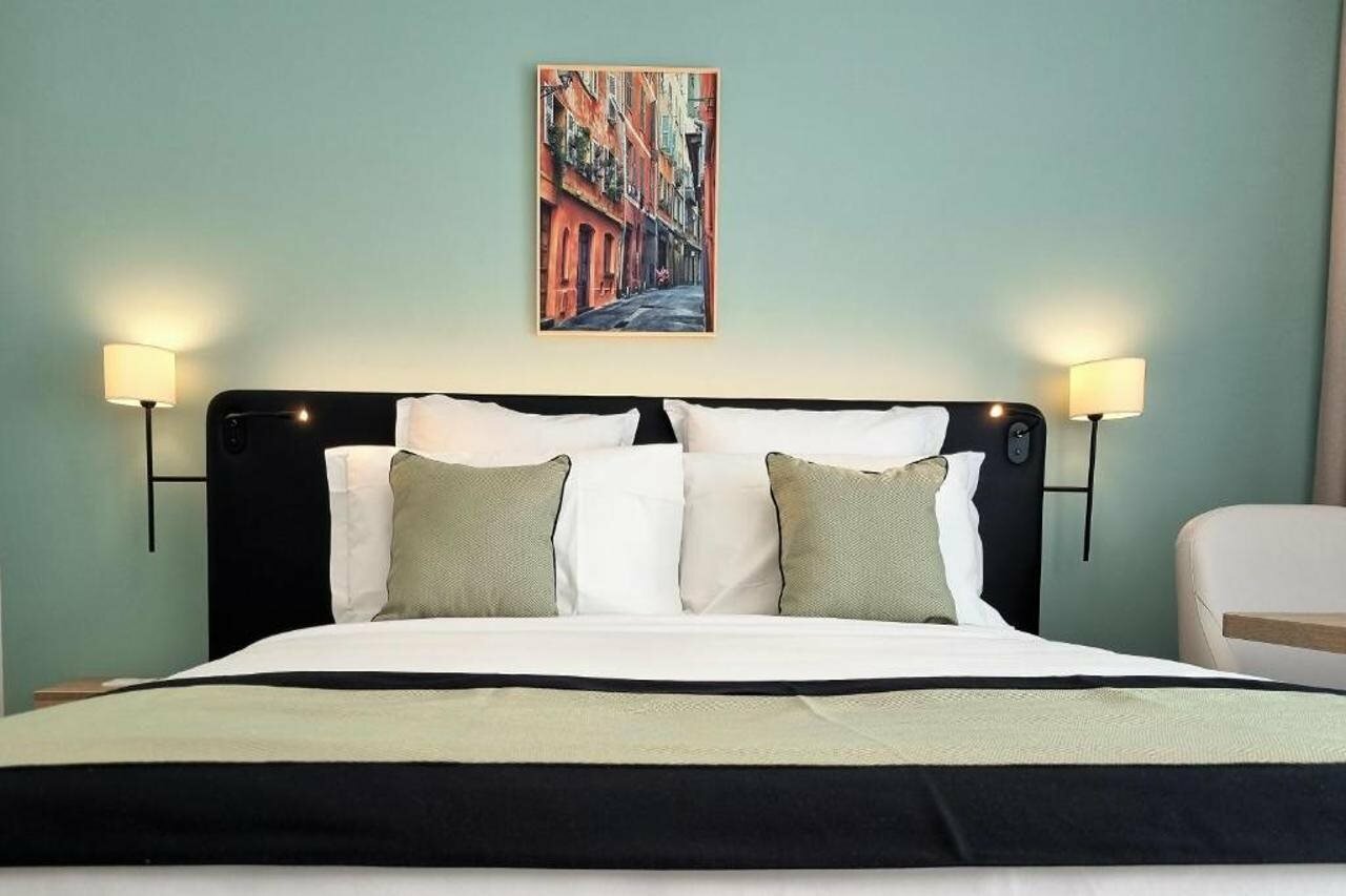 Фото Residhome Nice Aéroport